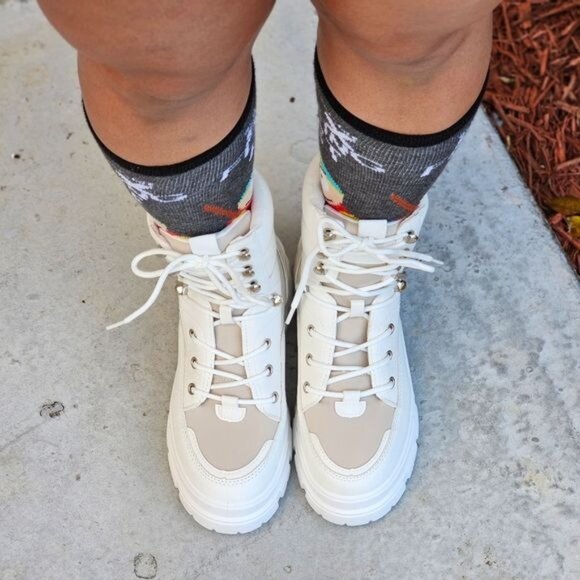 Women's White Chunky Block High Heel Ankle Combat Booties - Picture 3 of 7